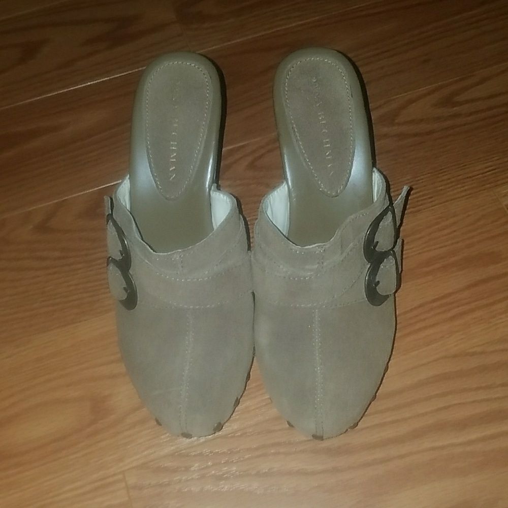 Dana Buchman Mules Size 6 EUC